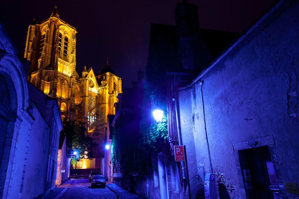 La Casa De Loulou Apartment Bourges Bagian luar foto
